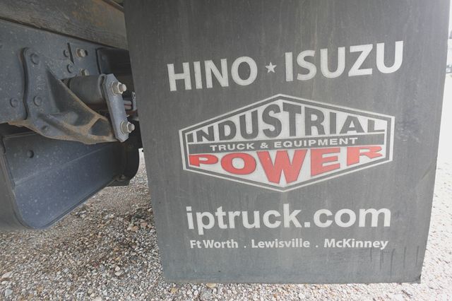 2016 Isuzu NPR (14ft Box with Rail Lift) - 23039393 - 13