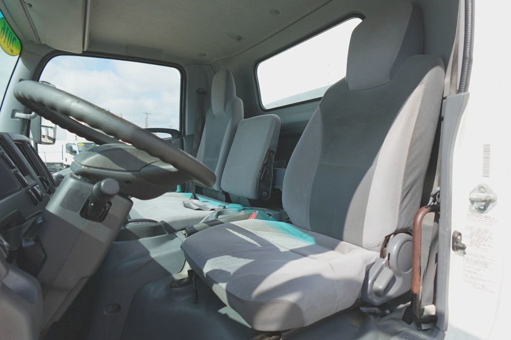 2016 Isuzu NPR (14ft Box with Rail Lift) - 23039393 - 20