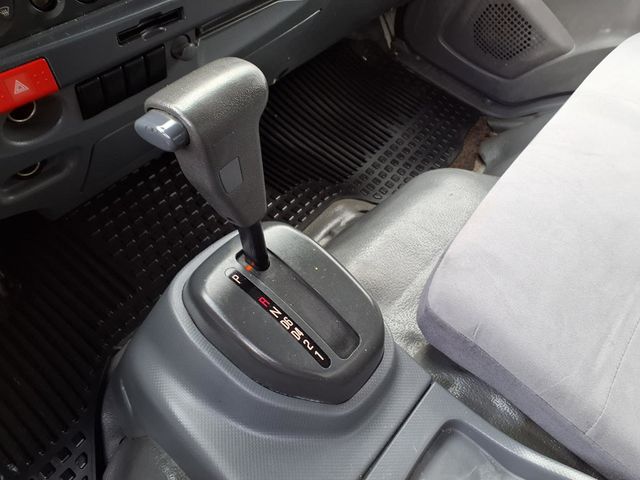 2016 Isuzu NPR 24' Box Truck - 22975088 - 11