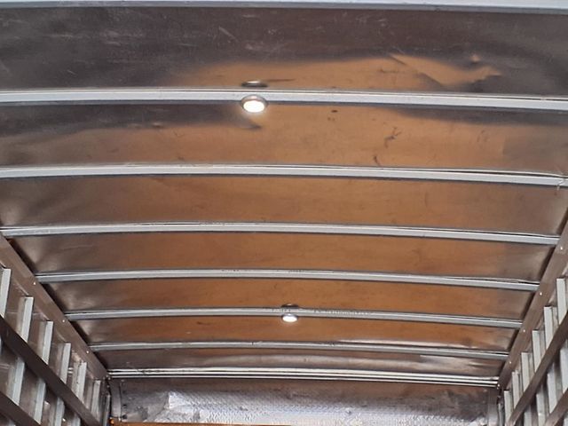 2016 Isuzu NPR 24' Box Truck - 22975088 - 18