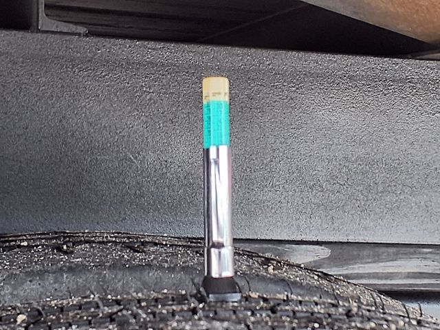 2016 Isuzu NPR 24' Box Truck - 22975088 - 31