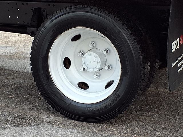 2016 Isuzu NPR 24' Box Truck - 22975088 - 33