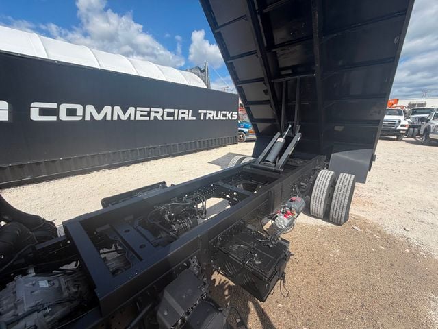 2016 Isuzu NPR Dump Truck  - 22983287 - 6