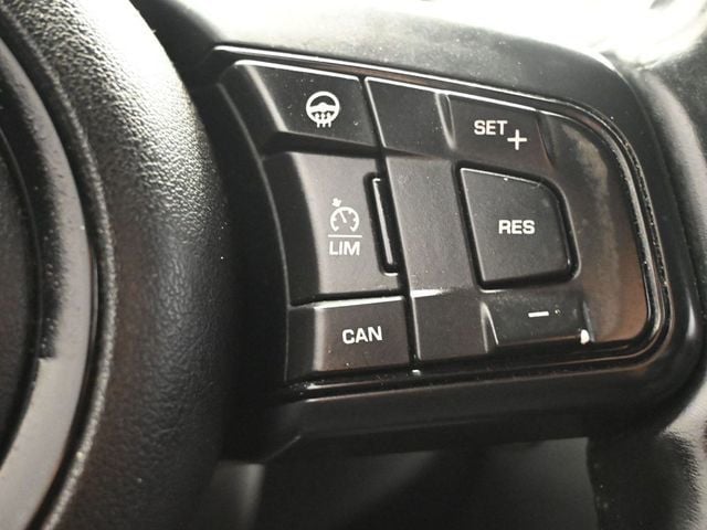 2016 Jaguar F-TYPE 2dr Coupe Automatic S AWD - 22974178 - 21