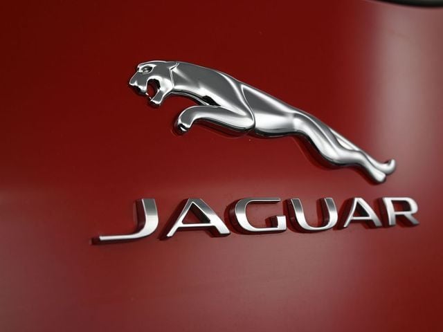 2016 Jaguar F-TYPE 2dr Coupe Automatic S AWD - 22974178 - 27