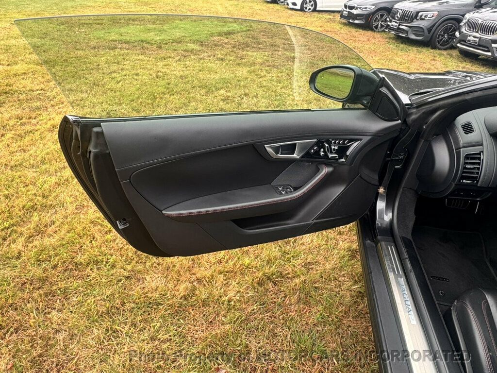 2016 Jaguar F-TYPE 2dr Coupe Automatic S RWD - 23092975 - 9