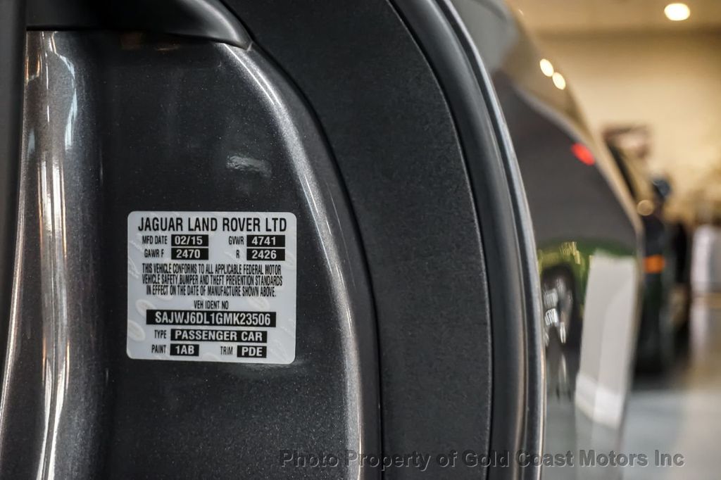 2016 Jaguar F-TYPE *R* *AWD* *Carbon Ceramic Brakes* - 22328459 - 17