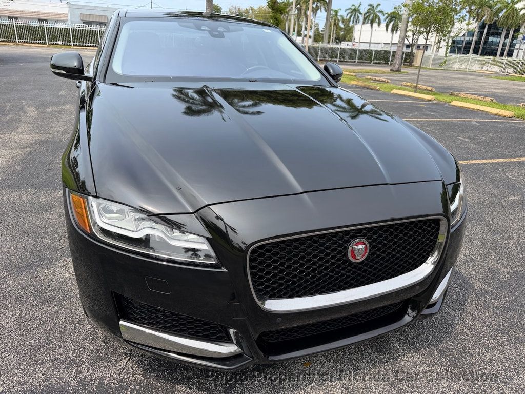 2016 Jaguar XF 35t Prestige RWD Sedan Supercharged - 23025831 - 14