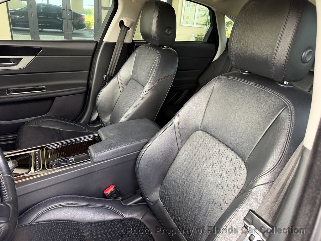 2016 Jaguar XF 35t Prestige RWD Sedan Supercharged - 23025831 - 29