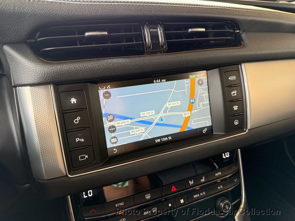 2016 Jaguar XF 35t Prestige RWD Sedan Supercharged - 23025831 - 50