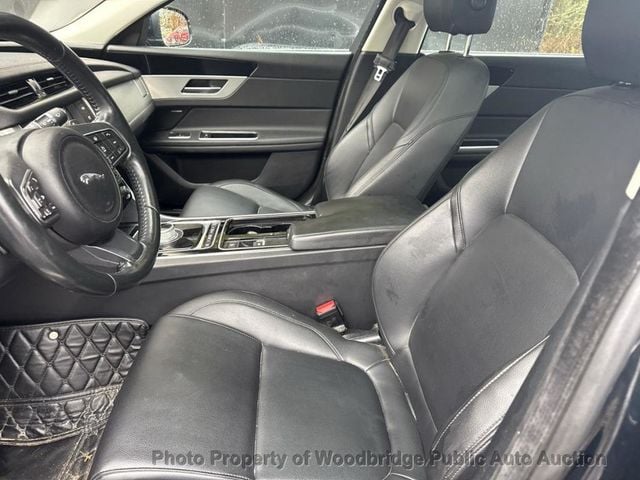 2016 Jaguar XF 4dr Sedan 35t Premium AWD - 22938536 - 6