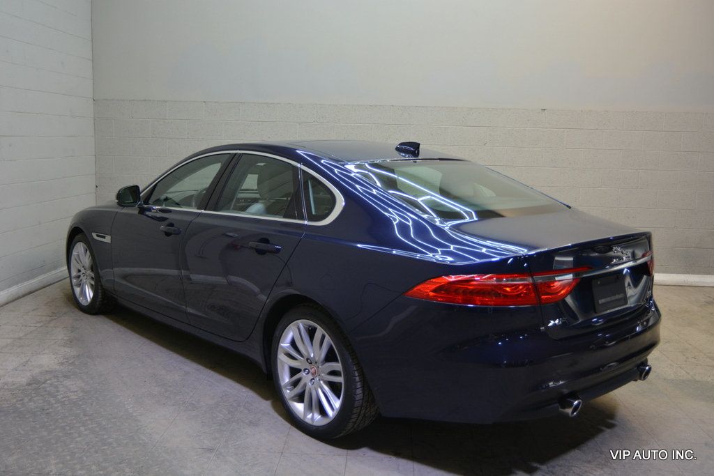 2016 Jaguar XF 4dr Sedan 35t Prestige AWD - 23085115 - 35