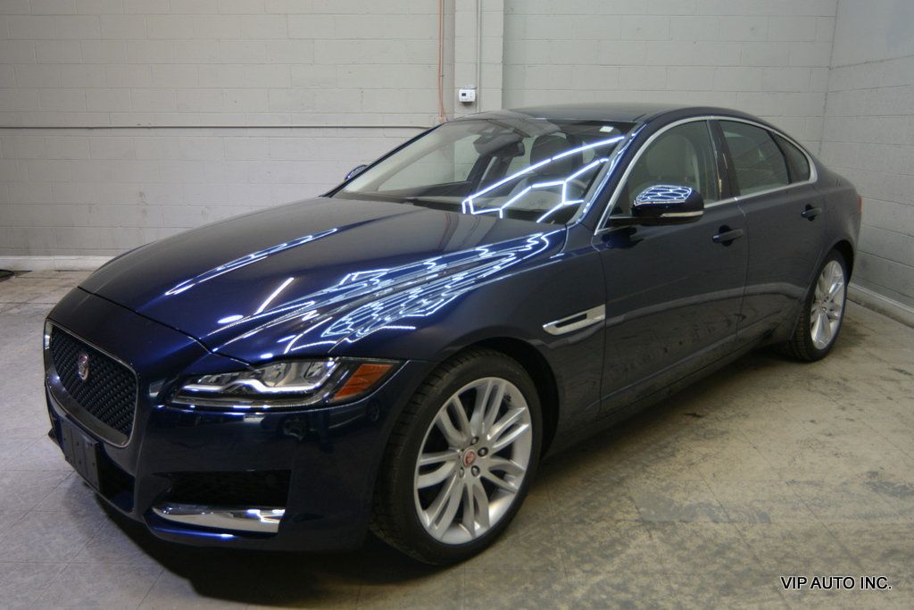 2016 Jaguar XF 4dr Sedan 35t Prestige AWD - 23085115 - 38