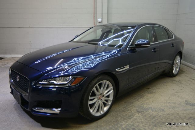 2016 Jaguar XF 4dr Sedan 35t Prestige AWD - 23085115 - 38