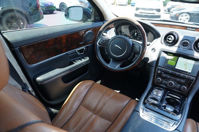 2016 Jaguar XJ 4dr Sedan R-Sport RWD - 23068100 - 22