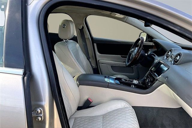 2016 Jaguar XJ 4dr Sedan XJL Portfolio AWD - 22965910 - 13