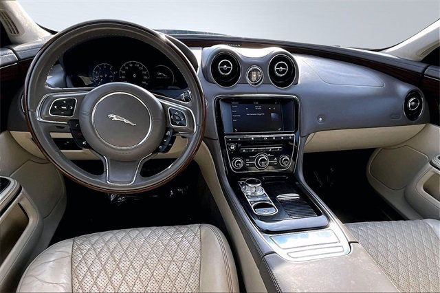 2016 Jaguar XJ 4dr Sedan XJL Portfolio AWD - 22965910 - 19