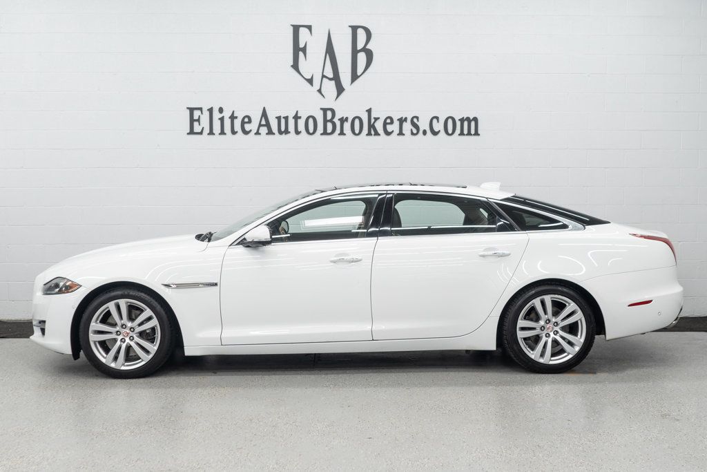 2016 Jaguar XJ XJL Portfolio photo 2