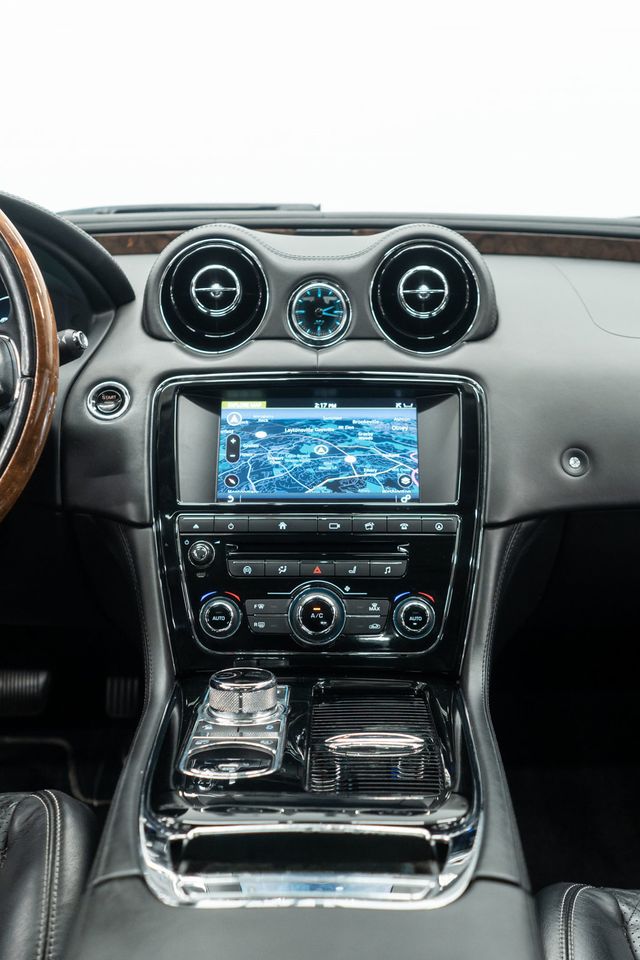 2016 Jaguar XJ 4dr Sedan XJL Portfolio AWD - 22943253 - 19