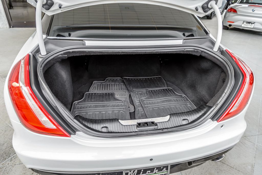 2016 Jaguar XJ XJ L PORTFOLIO - NAV - PANO ROOF - VENTED SEATS - BEAUTIFUL - 22977049 - 10