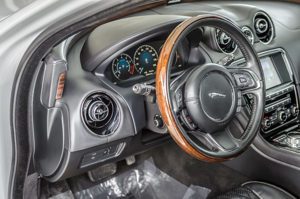 2016 Jaguar XJ XJ L PORTFOLIO - NAV - PANO ROOF - VENTED SEATS - BEAUTIFUL - 22977049 - 28