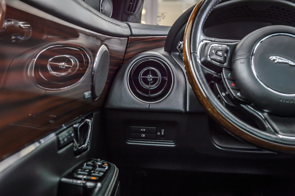 2016 Jaguar XJ XJ L PORTFOLIO - NAV - PANO ROOF - VENTED SEATS - BEAUTIFUL - 22977049 - 29