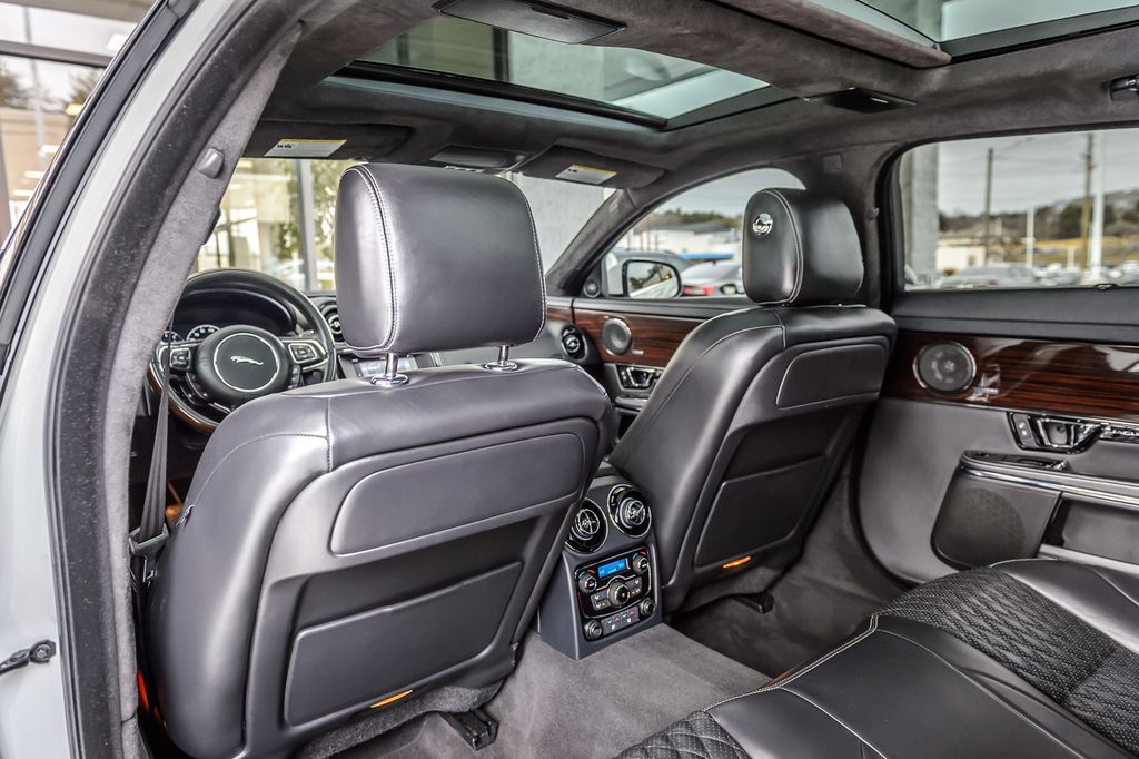 2016 Jaguar XJ XJ L PORTFOLIO - NAV - PANO ROOF - VENTED SEATS - BEAUTIFUL - 22977049 - 43