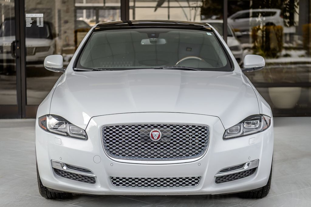 2016 Jaguar XJ XJ L PORTFOLIO - NAV - PANO ROOF - VENTED SEATS - BEAUTIFUL - 22977049 - 4