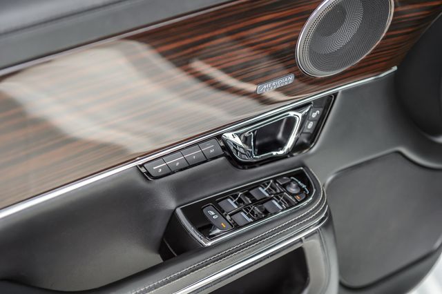 2016 Jaguar XJ XJ L PORTFOLIO - NAV - PANO ROOF - VENTED SEATS - BEAUTIFUL - 22977049 - 53