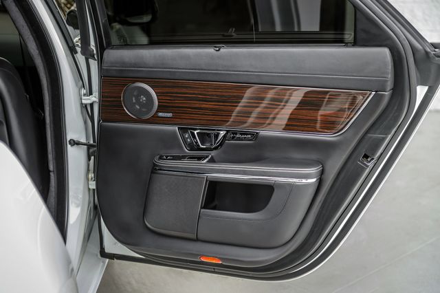 2016 Jaguar XJ XJ L PORTFOLIO - NAV - PANO ROOF - VENTED SEATS - BEAUTIFUL - 22977049 - 56