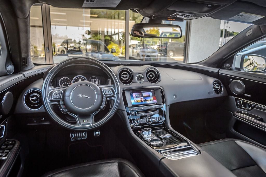 2016 Jaguar XJ XJR-L - SUPER SUPER RARE - SUPERCHARGED V8 PERFORMANCE LUXURY - 22853396 - 25