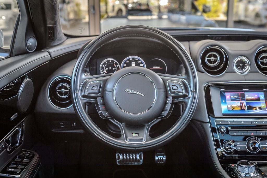 2016 Jaguar XJ XJR-L - SUPER SUPER RARE - SUPERCHARGED V8 PERFORMANCE LUXURY - 22853396 - 28