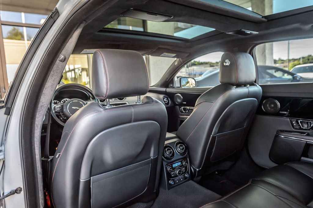 2016 Jaguar XJ XJR-L - SUPER SUPER RARE - SUPERCHARGED V8 PERFORMANCE LUXURY - 22853396 - 40