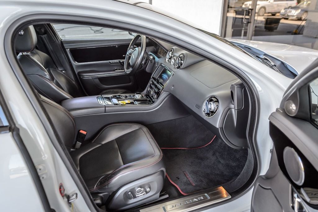 2016 Jaguar XJ XJR-L - SUPER SUPER RARE - SUPERCHARGED V8 PERFORMANCE LUXURY - 22853396 - 46