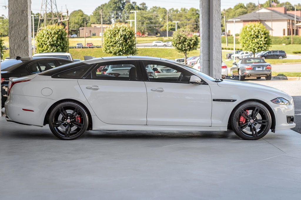 2016 Jaguar XJ XJR-L - SUPER SUPER RARE - SUPERCHARGED V8 PERFORMANCE LUXURY - 22853396 - 54
