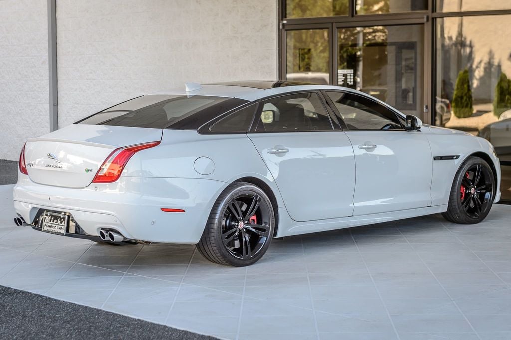 2016 Jaguar XJ XJR-L - SUPER SUPER RARE - SUPERCHARGED V8 PERFORMANCE LUXURY - 22853396 - 8
