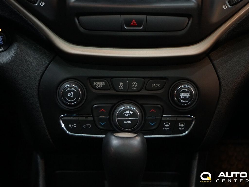 2016 Jeep Cherokee  - 23048941 - 12