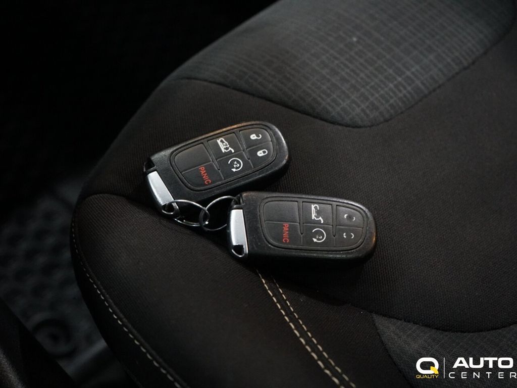 2016 Jeep Cherokee  - 23048941 - 17