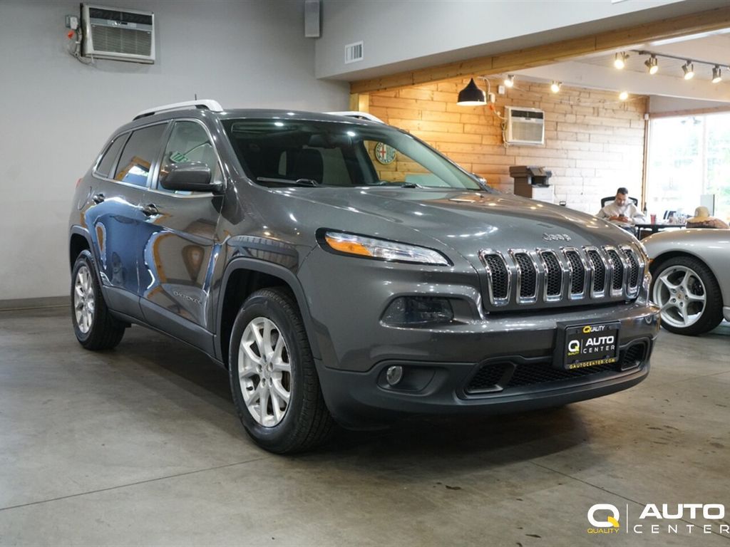 2016 Jeep Cherokee  - 23048941 - 2