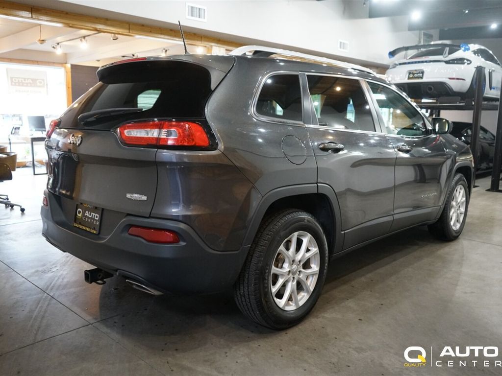 2016 Jeep Cherokee  - 23048941 - 3