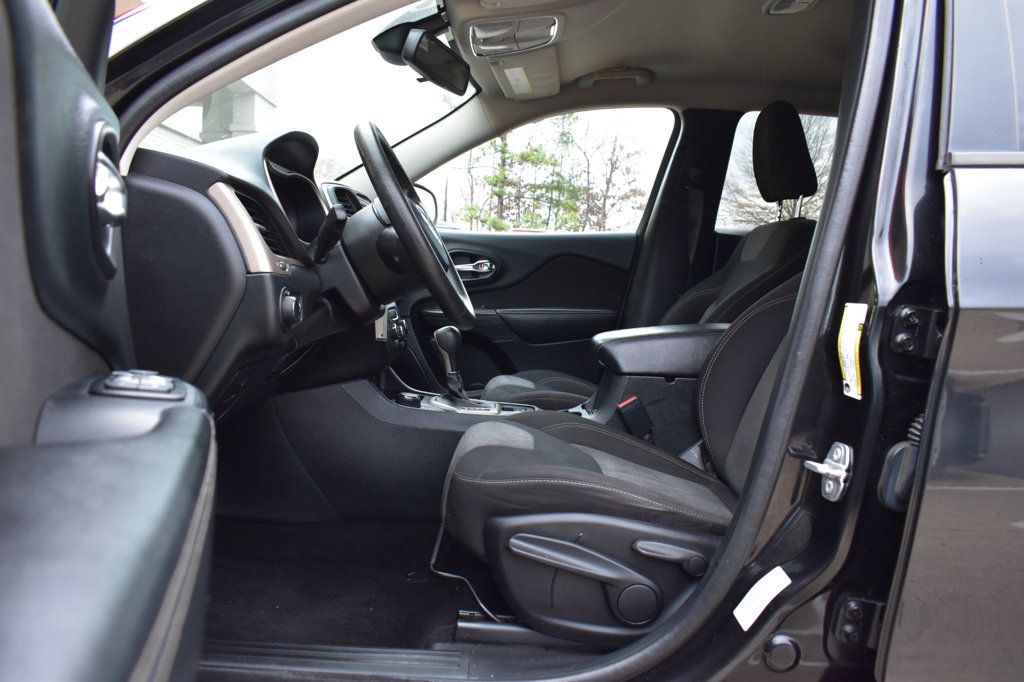 2016 Jeep Cherokee 4WD 4dr Altitude - 22952120 - 11