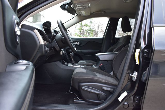 2016 Jeep Cherokee 4WD 4dr Altitude - 22952120 - 11