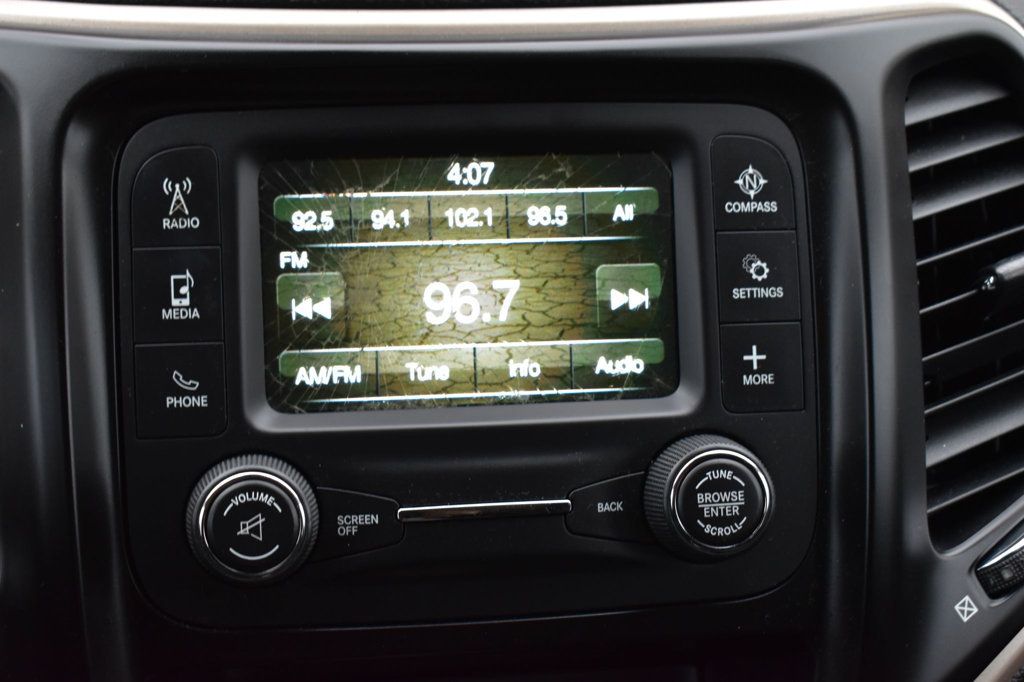 2016 Jeep Cherokee 4WD 4dr Altitude - 22952120 - 28