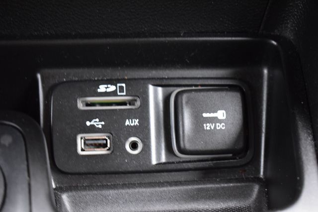 2016 Jeep Cherokee 4WD 4dr Altitude - 22952120 - 31