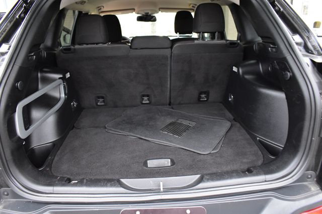 2016 Jeep Cherokee 4WD 4dr Altitude - 22952120 - 37