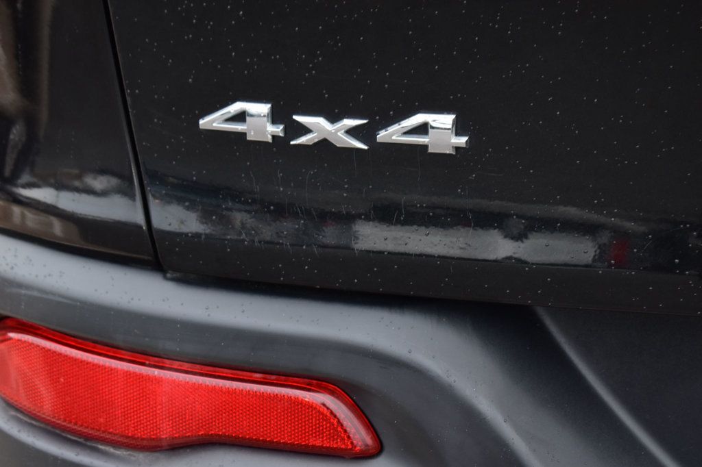 2016 Jeep Cherokee 4WD 4dr Altitude - 22952120 - 42