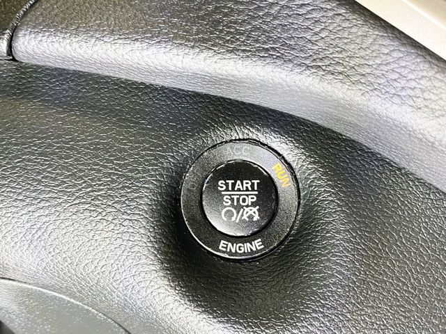 2016 Jeep Cherokee 4WD 4dr Limited - 22983268 - 32