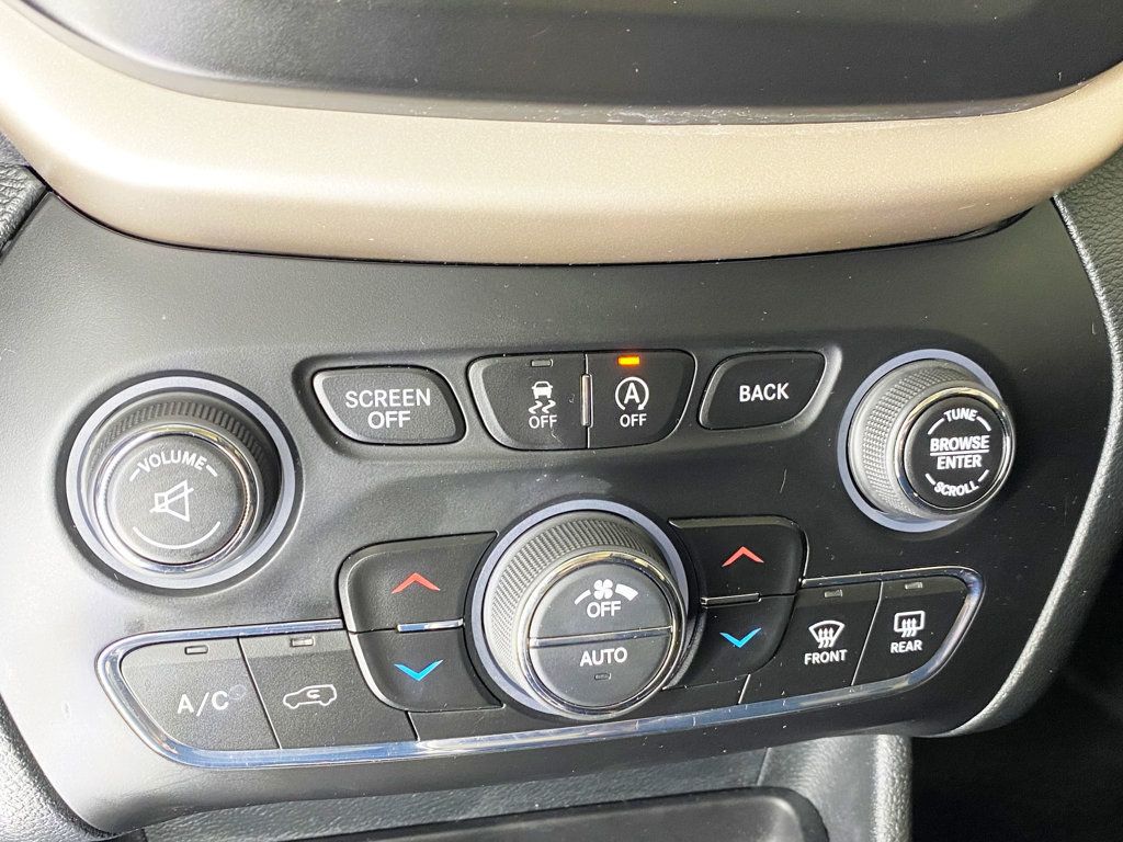 2016 Jeep Cherokee 4WD 4dr Limited - 22983268 - 36