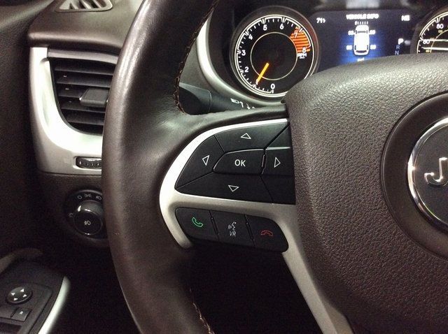 2016 Jeep Cherokee 4WD 4dr Overland - 22884643 - 10