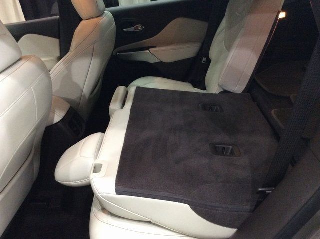 2016 Jeep Cherokee 4WD 4dr Overland - 22884643 - 23